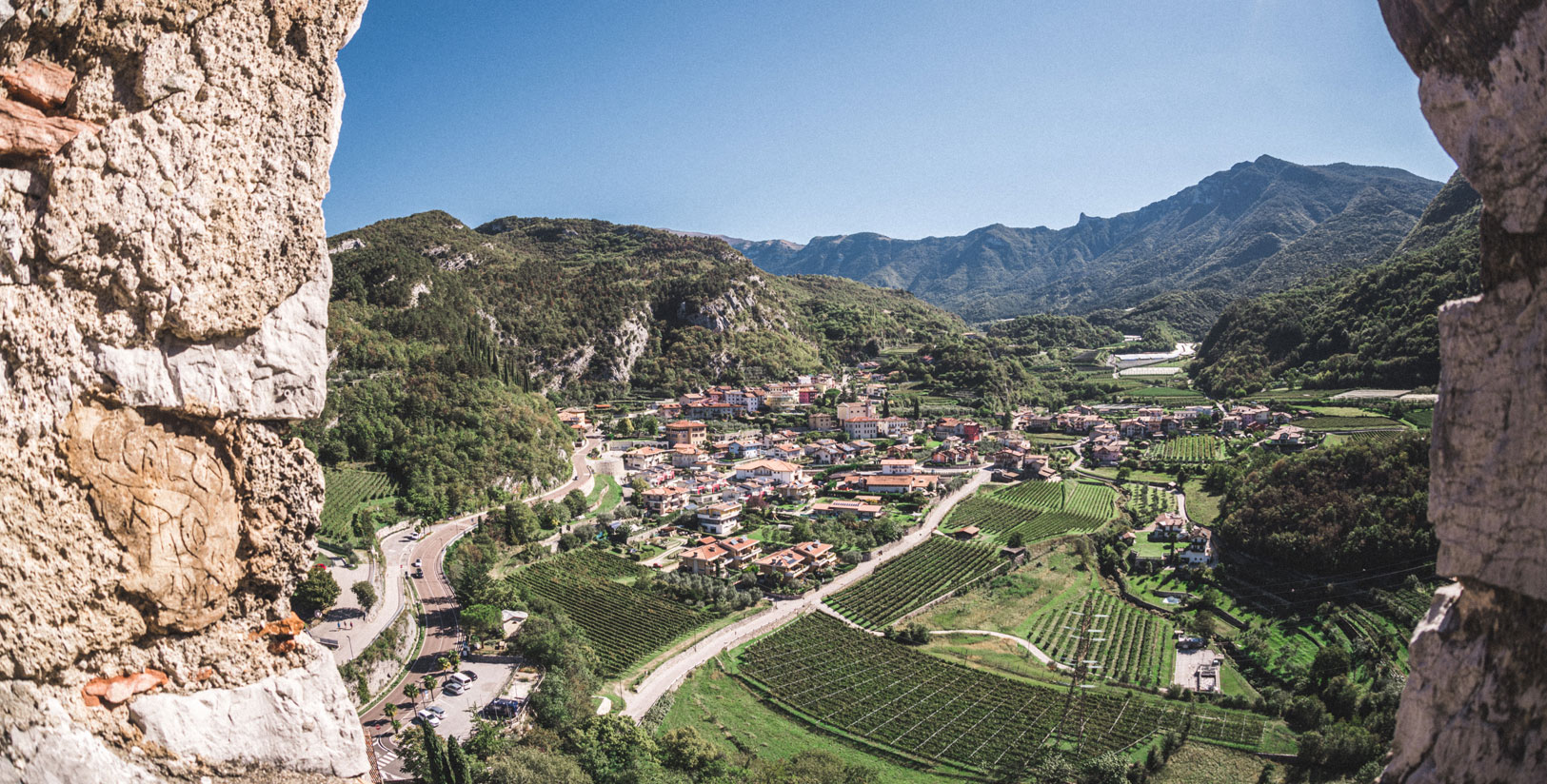 La Giostra di Michelotti Luca | La Giostra Apartments in Drena, in einer ruhigen Gegend, umgeben von viel Grün.